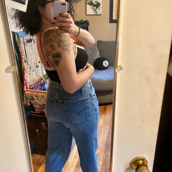 Levi 540 Relaxed Fit • Medium Wash - Picture 7 of 9